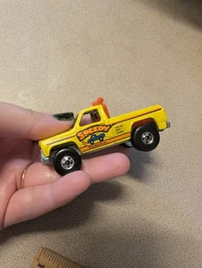 Hot Wheels Blackwalls 1979 Chevrolet Speedy Removal Snow Plow 1:64 Damaged  - Picture 1 of 8