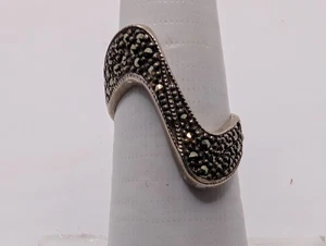 ^ Vintage Ring Sterlingsilber 925 Markasiten Welle Größe 6 - Bild 1 von 8