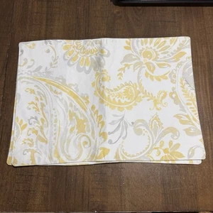 Set 4 Tahari Home Stoff Tischsets gelb grau Paisley Neu ohne Etikett - Bild 1 von 7