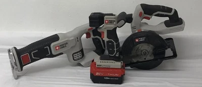 Juego de herramientas portátiles Porter Cable 20V (sierra circular, sierra recíproca, luz) Foto 1 de 4