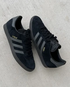 Adidas Originales Gazelle Para Hombre Talla 12.5 Zapatos Tenis ID6105 Negro Dorado - Imagen 1 de 12