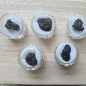 Tektite Meteorite. Each Bid For 1 Meteorite - Picture 1 of 1