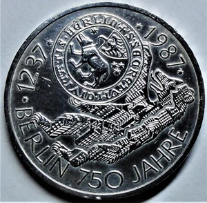 Deutschland 10 DM 1987 J Silber "750 Jahre Berlin" st /unc mit Kapsel - Picture 1 of 4