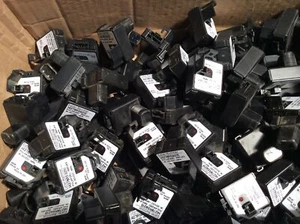 100+ pc Eaton Cutler Hammer Polarized Reflex 18-30VDC 14276RS9215 Used (348) - Picture 1 of 4