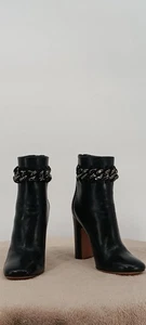 Valentino Garavani schwarze Leder Ketten Stiefeletten - italienischer Designer Statement - Bild 1 von 4
