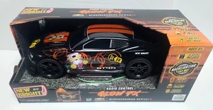 New Bright RC Chevrolet Camaro GT4.R Radio Control Car  1:12 Scale Glow FX - Picture 1 of 24