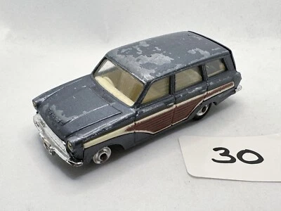 CORGI TOYS # 491 FORD CONSUL CORTINA SUPER ESTATE MODELO DE CARRO FUNDIDO 1966 CINZA - Imagem 1 de 4