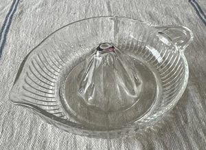 Vintage 6” Clear Ribbed Glass  Reamer Juicer w Tab Handle - Picture 1 of 11