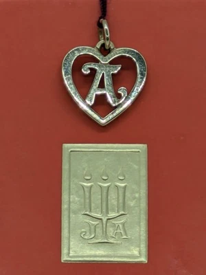 JAMES AVERY 14K Oro Amarillo 2.6g ESCRITURA CORAZÓN LETRA A Colgante Dije (EC3039365) Foto 1 de 4
