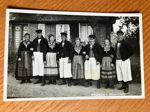 Alte Ansichtskarte Mönchguter in Nationaltracht, Rügen, Halbinsel Mönchgut - Bild 1 von 2