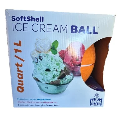 Bola de helado Softshell - Máquina de helados portátil de manivela Foto 1 de 4