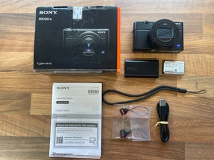 Sony Cyber-Shot DSC-RX100 VII Mark 7 20.1MP Kompaktkamera F2.8-4.5 Zeiss Objektiv - Bild 1 von 8