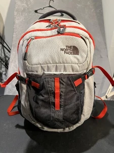 Mochila The North Face Recon Gris Roja FlexVent Laptop Escuela Viaje Mochila - Imagen 1 de 18