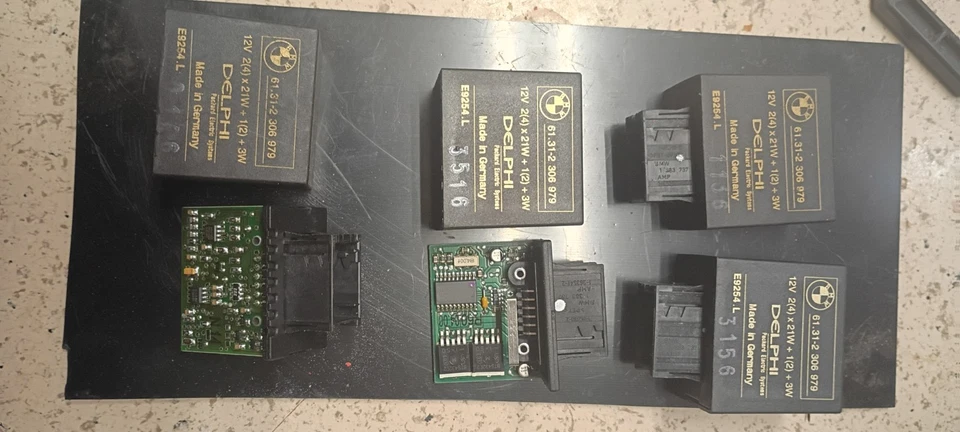 Реле указателя поворота светодиодное модифицированное для BMW 61 312 306 979 R850 R1100 R1150 R1200 - Изображение 1 из 3