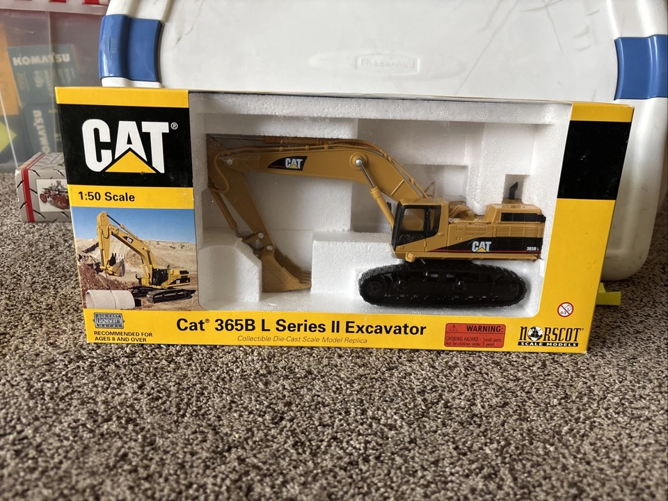 Excavadora Caterpillar Cat 365B L Serie II - Norscot Escala 1:50 Modelo #55058 Nueva Foto 1 de 1