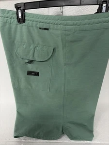 Vissla Men’s Sz 34 Surf/Swim Board Shorts - Light Green~ - Picture 1 of 6