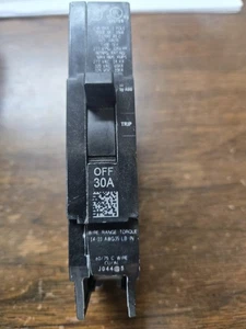 TEY130 GE NEW NO BOX (68 AVAILABLE) 1P 30A 277V FREE SHIPPING - Picture 1 of 5