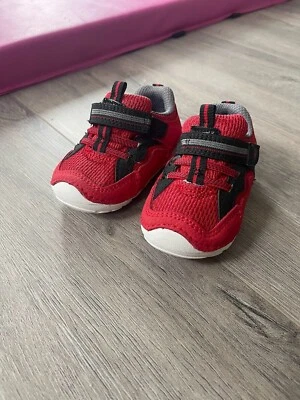 Stride Rite Niños Pequeños "Soft Motion Kylo" Rojo Tenis Zapatos para Caminar EE. UU. Talla 4 m Foto 1 de 4