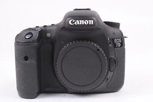 Canon EOS 7D 18,0 MP DSLR aparat SC:47 000 czarny korpus #Z-10789 - Zdjęcie 1 z 9