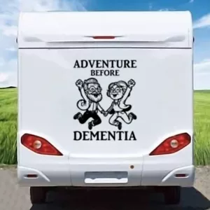 PEGATINAS AUTOCARAVANA CÁMPER FURGONETA CARAVANA CALCOMANÍA BRÚJULA MONTAÑAS pensionistas pequeñas - Imagen 1 de 4