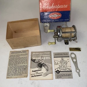 Old Vintage SHAKESPEARE WONDEREEL No. 1920 Model GA Casting Reel + Box - Picture 1 of 9