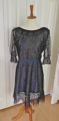 Increíble Vestido RED VALENTINO Negro Forrado de Encaje con Espalda en V Talla L Foto 1 de 4