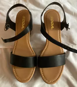 Womens SODA BLACK STRAP - 1" PLATFORM 3.5" HEEL SHOES - SIZE 9 - Picture 1 of 8