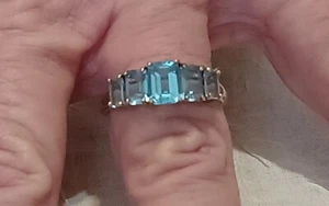 LARGE 10K YELLOW GOLD EMERALD CUT BLUE TOPAZ RING signed - Picture 1 of 5