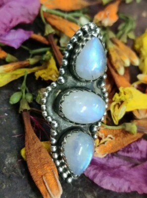 Anillo de piedra lunar, anillo antiguo, anillo de tres piedras, plata de ley, anillo de bodas Foto 1 de 4