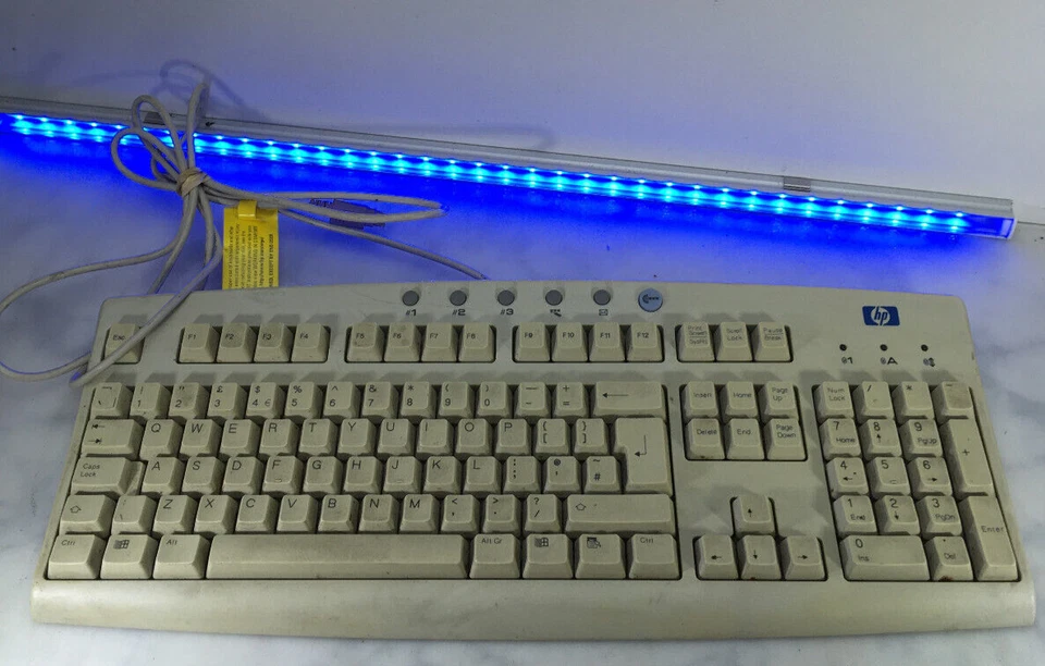 VINTAGE HP 2530 MECHANICAL KEYBOARD WWW BUTTON AND EMAIL #11B - Image 1 of 1