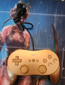 Official Nintendo Wii Gold Classic Pro Controller RVL-005 (-02) Tested Free Ship - Picture 1 of 3