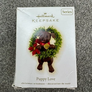 Hallmark Andenken Welpenliebe 2009 Ornament 19. in Serie Schokoladenlabor - Bild 1 von 4