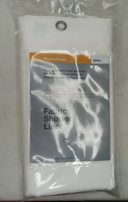 Cortina de ducha Room Essentials PEVA súper suave blanca 71"" x 71 pulgadas, nueva Foto 1 de 4