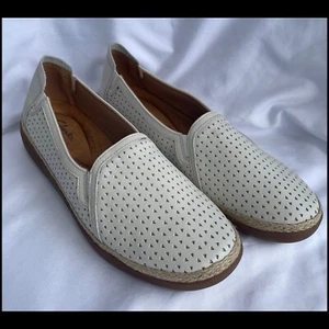 Clarks Elaina Ruby White Women’s Loafers Shoes Size 9.5 - Picture 1 of 6