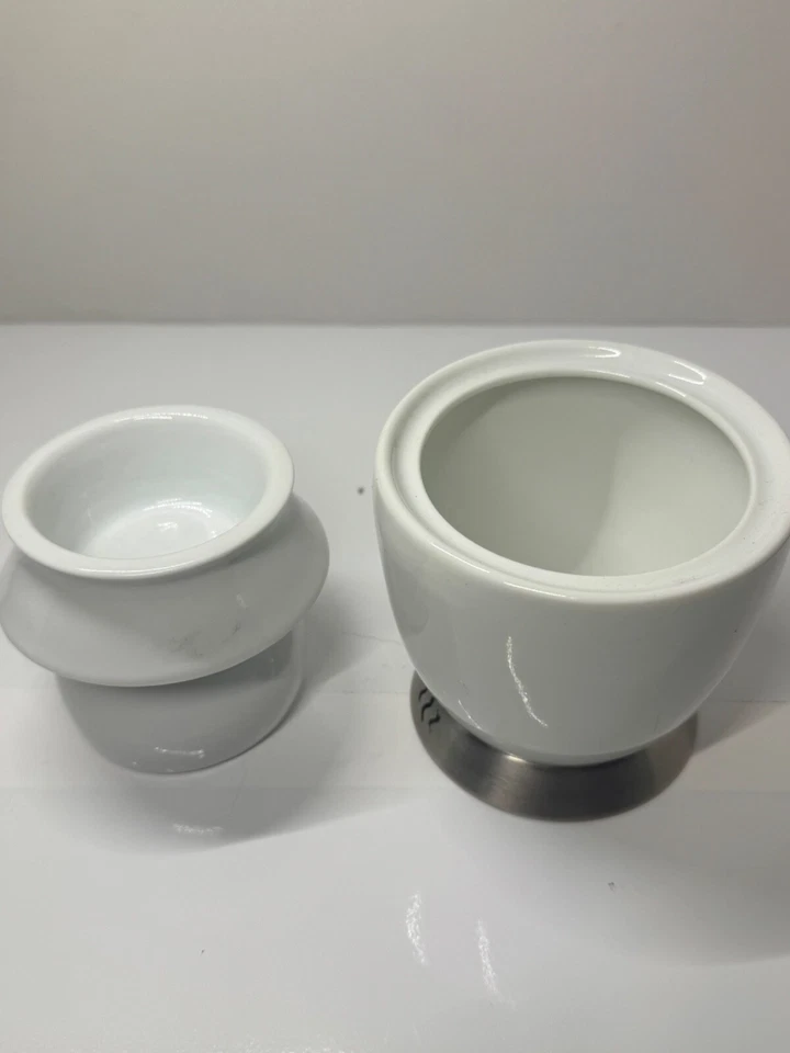 Б/у подставка для масла Trudeau Butter Crock BIANCA из нержавеющей стали - Изображение 1 из 4