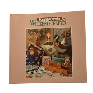 Vintage 1991 Family Circle Weekend Crafts Binder Spiral, Quilting, Knitting - Picture 1 of 7