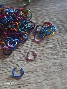 Lot de 50 anneaux aluminium Multicolore De 0.6 cm / 6 mm création de bijoux (A65 - Picture 1 of 2