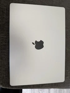 Apple MacBook Pro 14" (1TB SSD, M1 Pro, 16GB) Laptop - Silver - MKGT3B/A... - Afbeelding 1 van 7