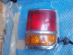 2000 NISSAN ELGRAND RIDER APWE50 Right Tail light 26550-VG025 JDM 250647 - Picture 1 of 2