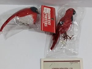 2 Adornos de Navidad para Pájaros Loro Medio Oeste de Cannon Falls Wangs International - Imagen 1 de 10