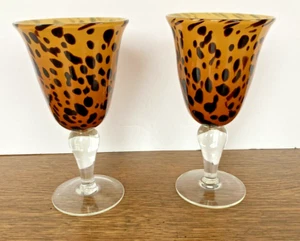 Pair of 2 AMICI Leopard Cheetah Print 8" Wine/Water Goblets Hand Blown NEW OTHER - Picture 1 of 4