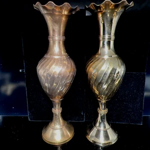 Pair Of Brass Elegant Brass Flower Vases Ruffled Top 13.5 “Tall. Truly Beautiful - Picture 1 of 11