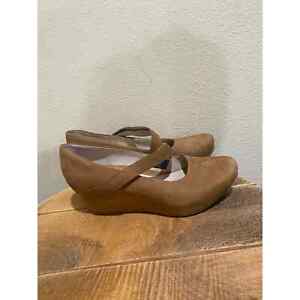 Tsubo Asmik Mary janes wedges heels shoes 9.5 tan