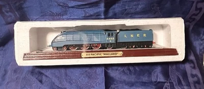 Atlas Editions A4 Pacific Mallard Locomotive LNER Model Train - Bild 1 von 4