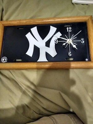 Vintage MLB New York Yankees 12X6" Metal License Plate Clock  - Image 1 of 4