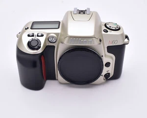 Corpo fotocamera reflex pellicola Nikon N60 35 mm e tappo corpo (#6025) - Foto 1 di 9