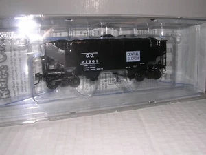 KADEE #7017 Central of Ga. 50 Ton 2-Bay Offset Side Hopper Car #21899 H.O. 1:87 - Picture 1 of 1