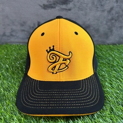 Gorra de béisbol Pacific Headwear corona ajustada logotipo bordado pequeña mediana para hombre Foto 1 de 4