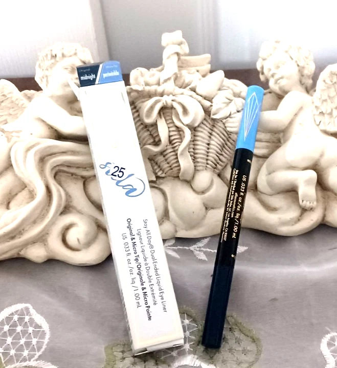 STILA STAY ALL DAY DUAL ENDED LIQUID EYE SHADOW-MIDNIGHT/PERIWINKLE-NIB - Image 1 of 1