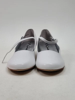 Nina Seeley Girl’s Dress Shoe White Smooth Size 4M - Image 1 of 4